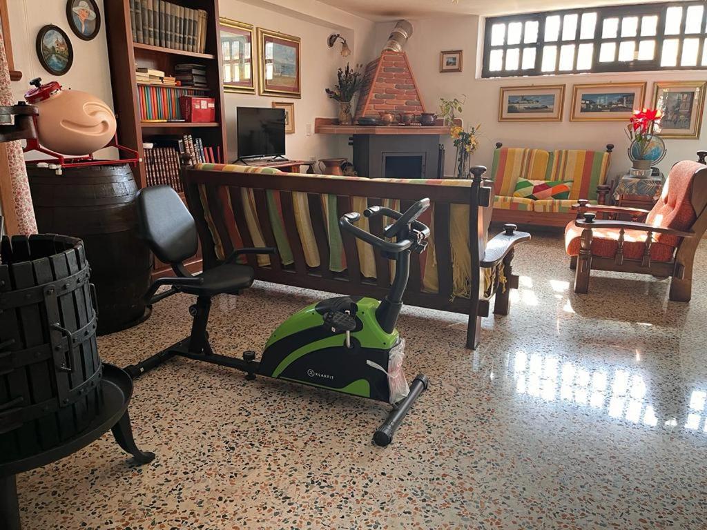 Sonnino Casa Fra Gli Ulivi Di Giuseppe旅馆 外观 照片