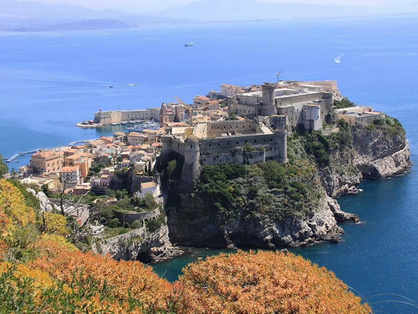 Sonnino Casa Fra Gli Ulivi Di Giuseppe旅馆 外观 照片